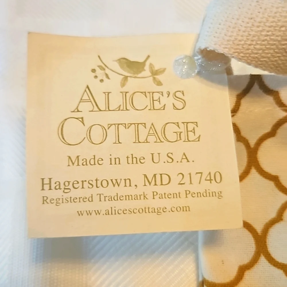 Alice's Cottage Gratitude Bag Bee Note Pad and Pen NWT